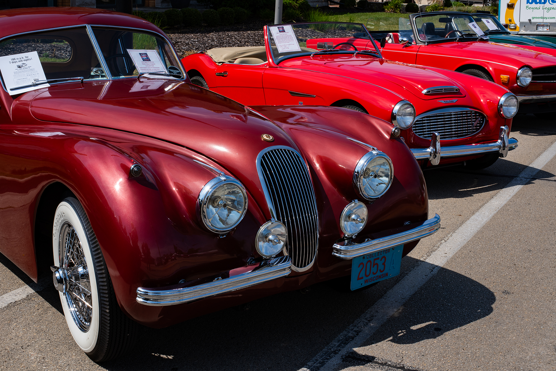 A copper XK120 foretells the future